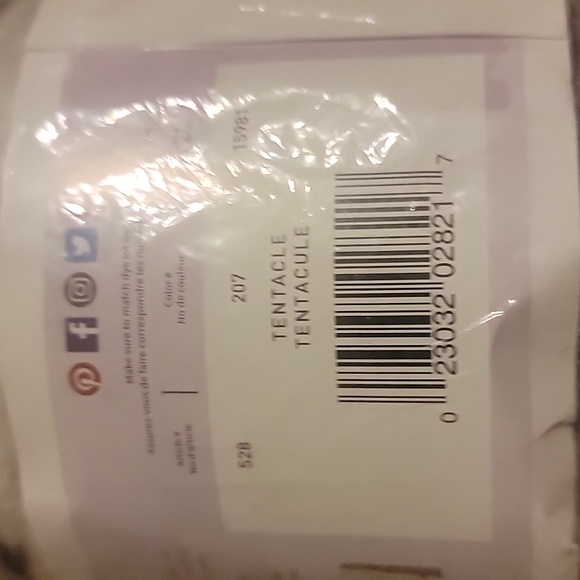 2 NWT Lion Brand Mandala 207 Tentacle Yarn Rolls - Picture 4 of 5